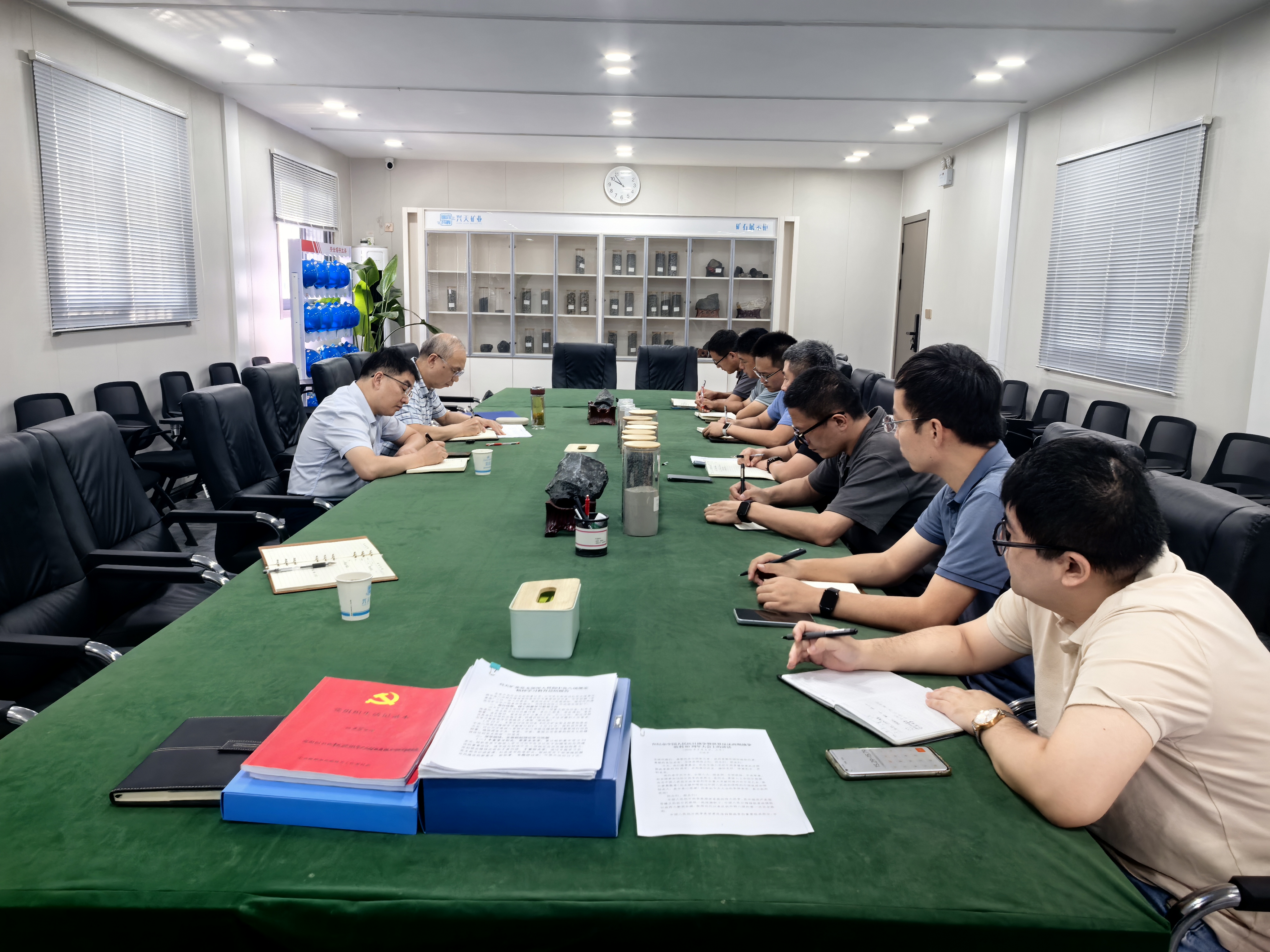 市礦投集團黨委書記、董事長王峰赴興天礦業調度年度重…